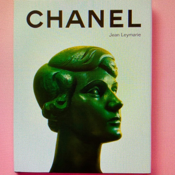 Chanel book - Picture 5 of 6